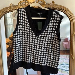 NWT Houndstooth Sweater Vest